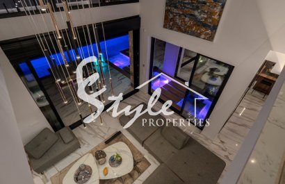 Resale - Villa - Orihuela Costa  - Las Colinas Golf