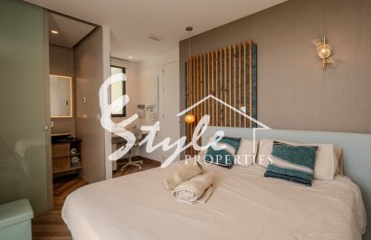 Resale - Villa - Orihuela Costa  - Las Colinas Golf