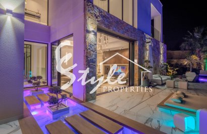 Resale - Villa - Orihuela Costa  - Las Colinas Golf