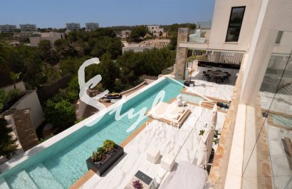 Resale - Villa - Orihuela Costa  - Las Colinas Golf