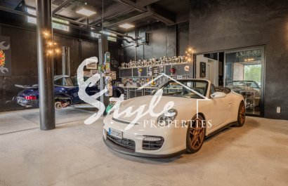 Resale - Villa - Orihuela Costa  - Las Colinas Golf