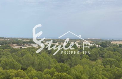 Reventa - Apartamento - Las Colinas - Las Colinas Golf