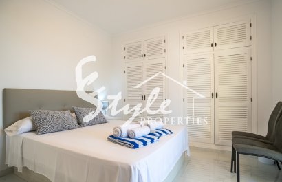 Resale - Villa - Torrevieja - La Siesta