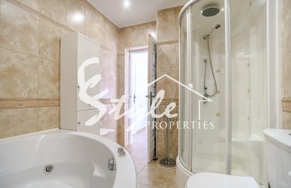Resale - Villa - Torrevieja - La Siesta
