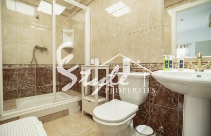 Resale - Villa - Torrevieja - La Siesta