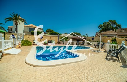 Resale - Villa - Torrevieja - La Siesta
