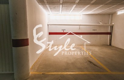 Resale - Apartment - Orihuela Costa  - Punta Prima