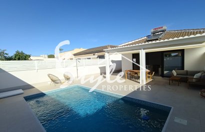 Resale - Villa - El Chaparral - El Chaparal