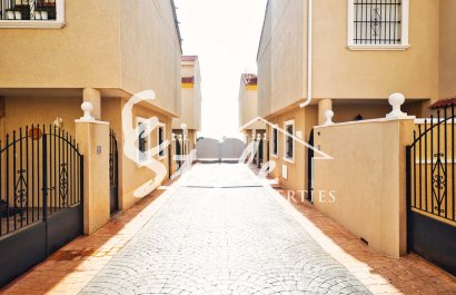 Вторичное жилье - Semi-Detached Villa - Пинар де Камповерде - Pinar De Campoverde