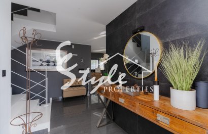 Resale - Villa - San Fulgencio - La Marina