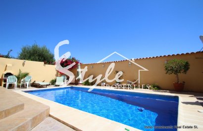 Resale - Villa - Villamartin - Villacosta