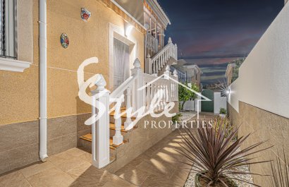 Resale - Villa - Villamartin - Montegolf
