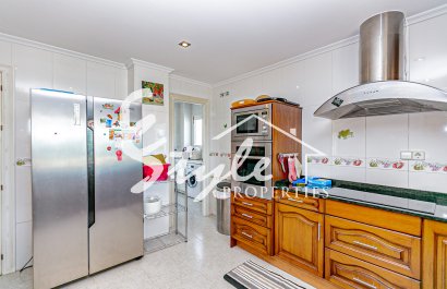 Вторичное жилье - Вилла - Кампоамор