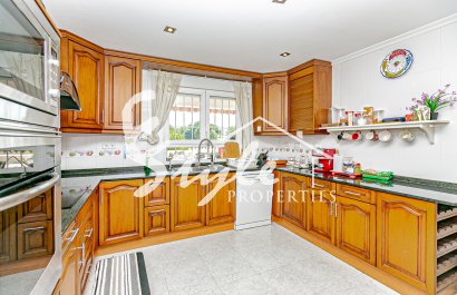 Вторичное жилье - Вилла - Кампоамор