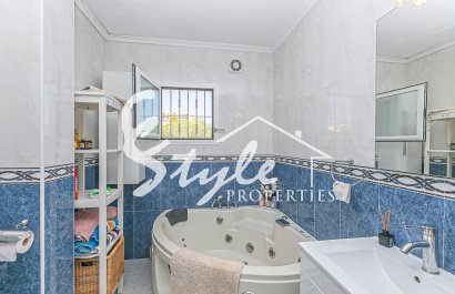 Вторичное жилье - Вилла - Кампоамор