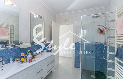 Вторичное жилье - Вилла - Кампоамор