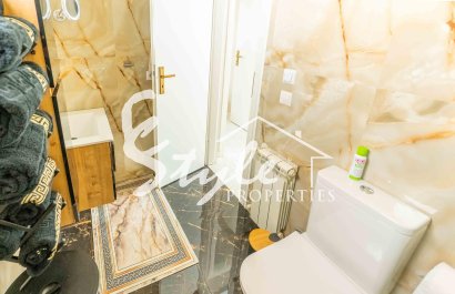 Resale - Villa - Orihuela Costa  - Punta Prima