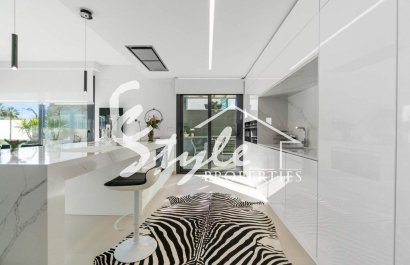 Вторичное жилье - Вилла - Ориуэла Коста  - Кампоамор