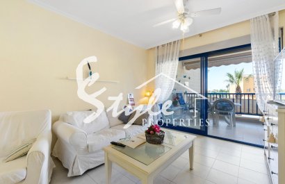 Resale - Apartment - Orihuela Costa  - Campoamor