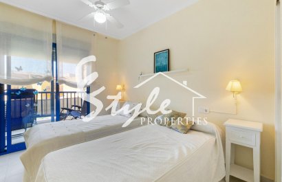 Resale - Apartment - Orihuela Costa  - Campoamor