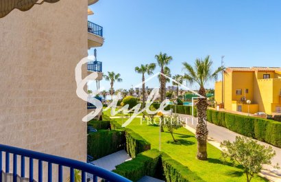 Resale - Apartment - Orihuela Costa  - Campoamor