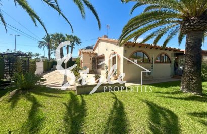 Resale - Villa - Orihuela Costa  - Cabo Roig