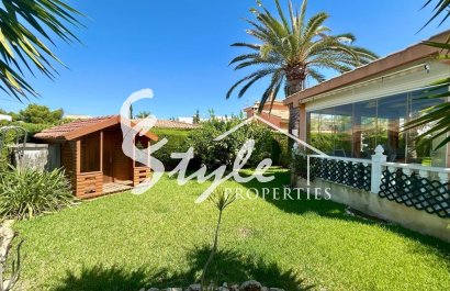 Resale - Villa - Orihuela Costa  - Cabo Roig