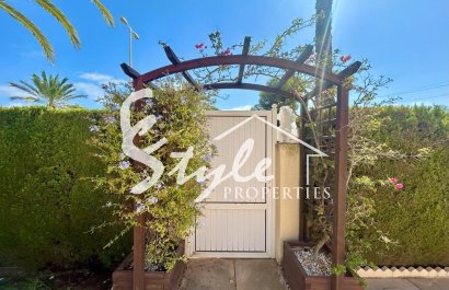 Resale - Villa - Orihuela Costa  - Cabo Roig