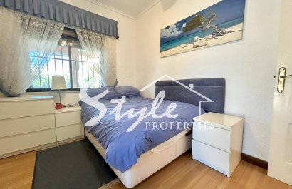 Resale - Villa - Orihuela Costa  - Cabo Roig