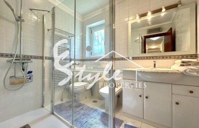 Resale - Villa - Orihuela Costa  - Cabo Roig