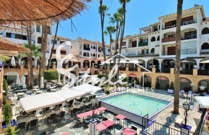 Продается дом в закрытом комплексе с видом на море в Вилламартин, Ориуэла Коста ,Аликанте, Коста Бланка, Испания. ID2541