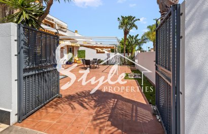 Reventa - Villa - Torre de La Horadada - Pueblo Latino