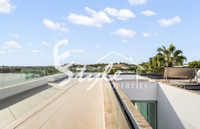 Resale - Villa - Las Colinas - Las Colinas Golf