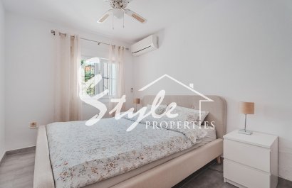 Reventa - Duplex - Villamartin - Res. Las Filipinas