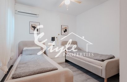 Reventa - Duplex - Villamartin - Res. Las Filipinas