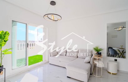 For sale apartment in Zeniamar 1 , Playa Flamenca, Orihuela Costa, Costa Blanca . ID2595