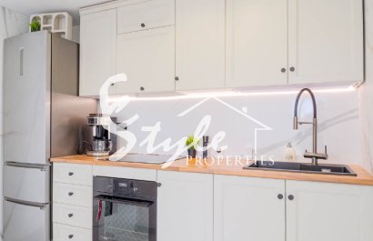 For sale apartment in Zeniamar 1 , Playa Flamenca, Orihuela Costa, Costa Blanca . ID2595