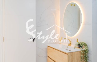 Resale - 1. Apartment / flat - Orihuela Costa  - Playa Flamenca