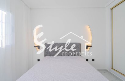 Resale - 1. Apartment / flat - Orihuela Costa  - Playa Flamenca