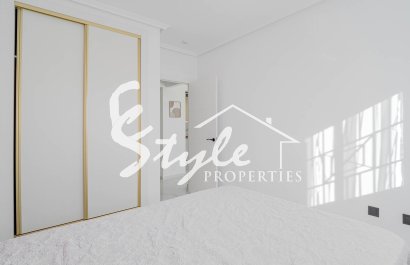 Resale - 1. Apartment / flat - Orihuela Costa  - Playa Flamenca