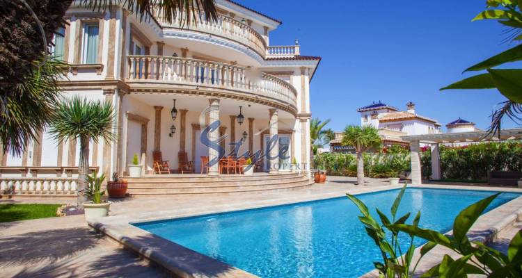 Villa de lujo con piscina en Cabo Roig, Costa Blanca