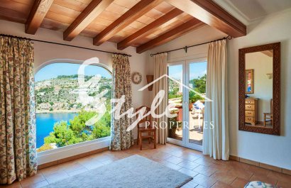 Resale - Villa - Port d'Andratx - Andratx