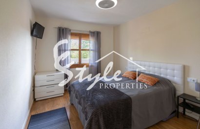 For sale apartment in La Regia,  Cabo Roig, Orihuela Costa, Costa Blanca. ID2543