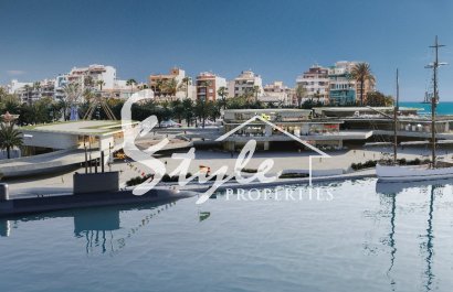 Local comercial en venta en el centro de la ciudad de Torrevieja, Costa Blanca, España. ID081