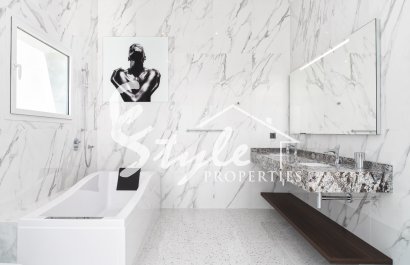 Resale - Villa - Altea