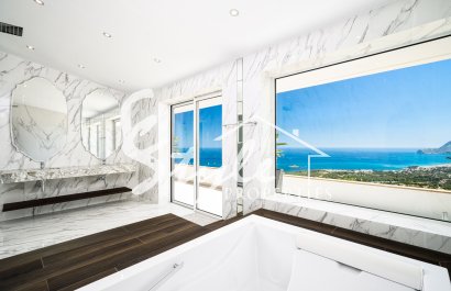 Resale - Villa - Altea