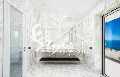 Resale - Villa - Altea