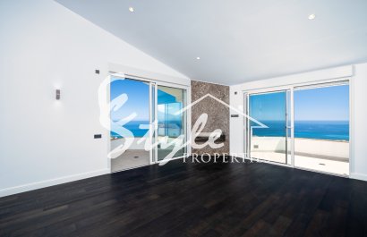 Resale - Villa - Altea