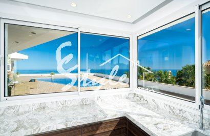 Resale - Villa - Altea