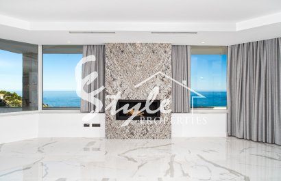 Resale - Villa - Altea
